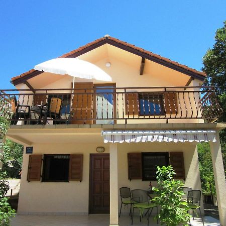 Apartmani Gracijela Karlobag Exterior photo