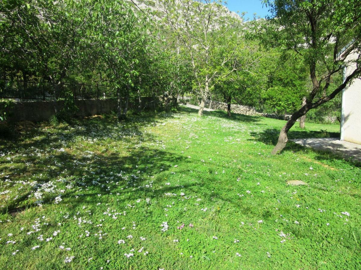 Apartmani Gracijela Karlobag Exterior photo