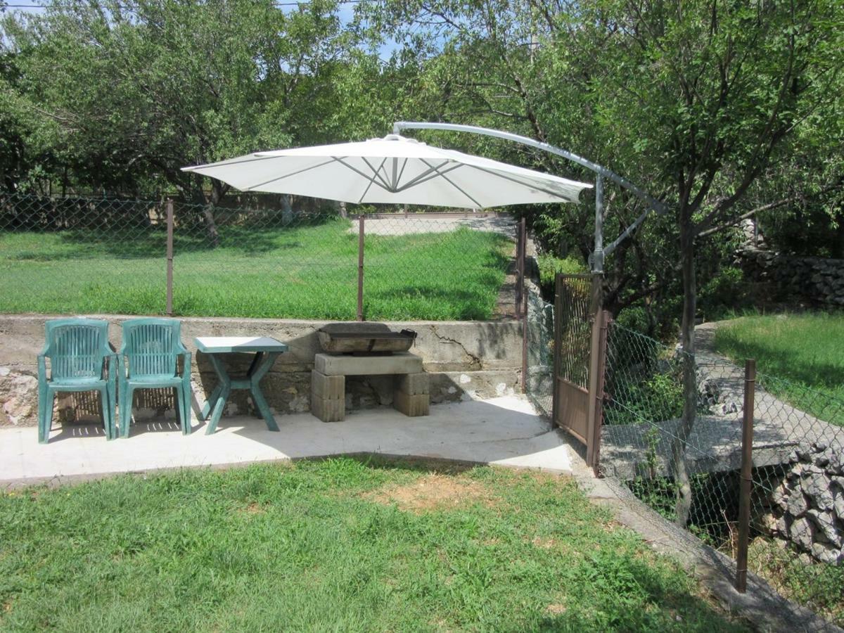 Apartmani Gracijela Karlobag Exterior photo